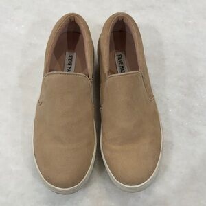 Steve Madden Beige Women's Slip-On Flats